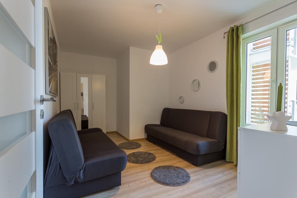 Omi Apartments Колобжег Экстерьер фото